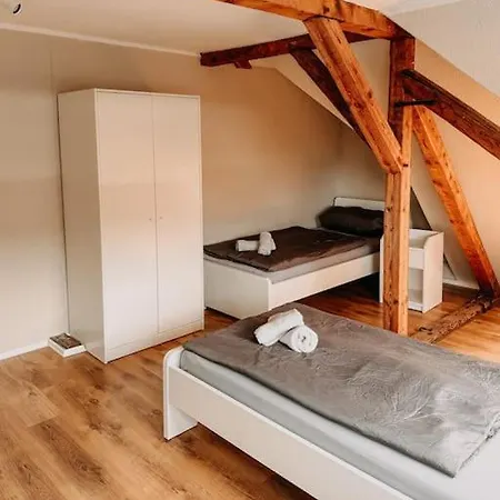 Zentral In Essen! 5 Gehminuten Vom Bahnhof ! Whdg Apartment