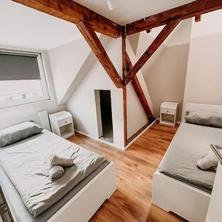 Zentral In Essen! 5 Gehminuten Vom Bahnhof ! Whdg Apartment *