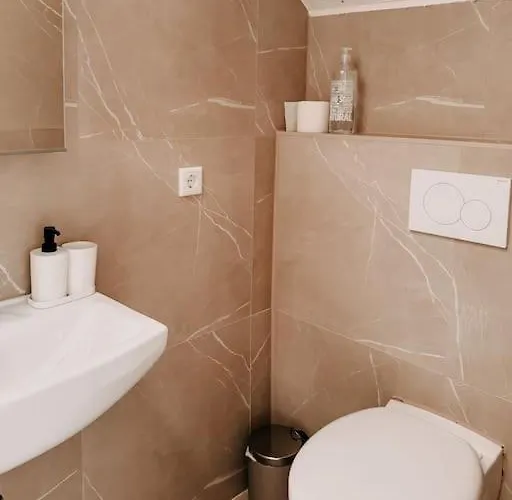 Zentral In Essen! 5 Gehminuten Vom Bahnhof ! Whdg Διαμέρισμα *