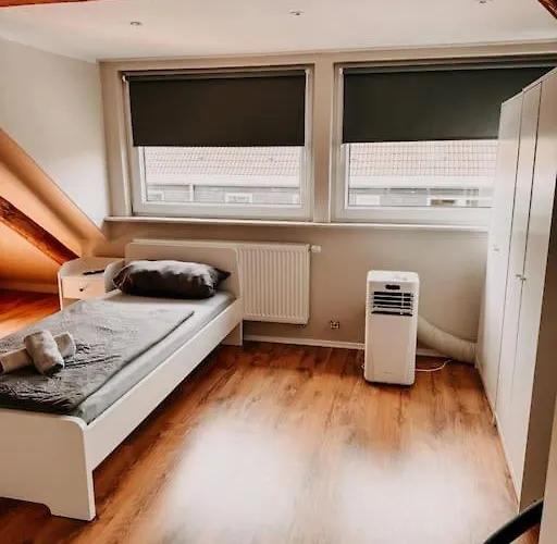 Zentral In Essen! 5 Gehminuten Vom Bahnhof ! Whdg * Έσσεν